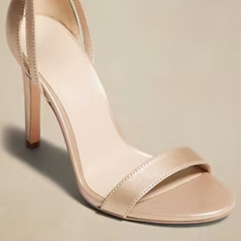 Banana Republic Rose Gold Strappy Heeled Sandals Size 6